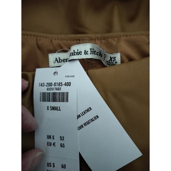 SK 144) Abercrombie & Fitch Women's Tan Vegan Leather Mini Skort XS - Picture 6 of 7
